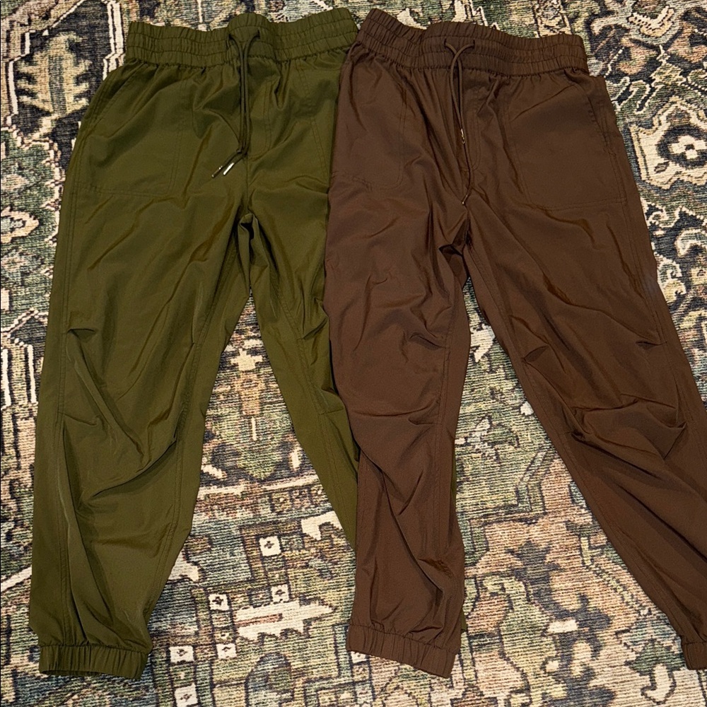 Bundle joggers 🏃‍♀️🤎